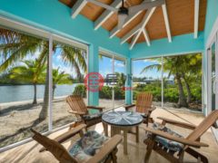 特克斯與凱科斯群島Sandy Point的独栋别墅，Yacht Club Canal House North Caicos，编号76440204