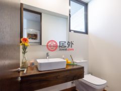 智利Region Santiago MetropolitanSantiago的独栋别墅，Camino Algarrobos 164485，编号76437501