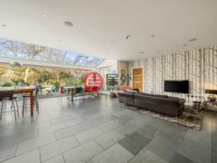 英国英格兰伦敦的独栋别墅，Coombe Park，编号77420737