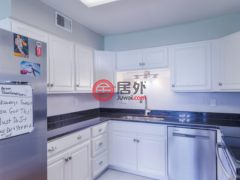 美国密苏里州切斯特菲尔德的公寓，2306 Manor Grove Drive，编号77388152